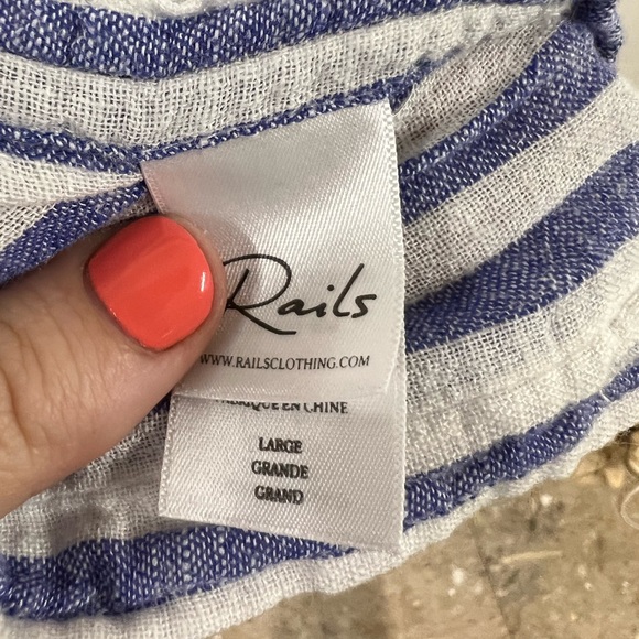 Rails Size Large Blue and White Button Down Linen - Picture 6 of 6